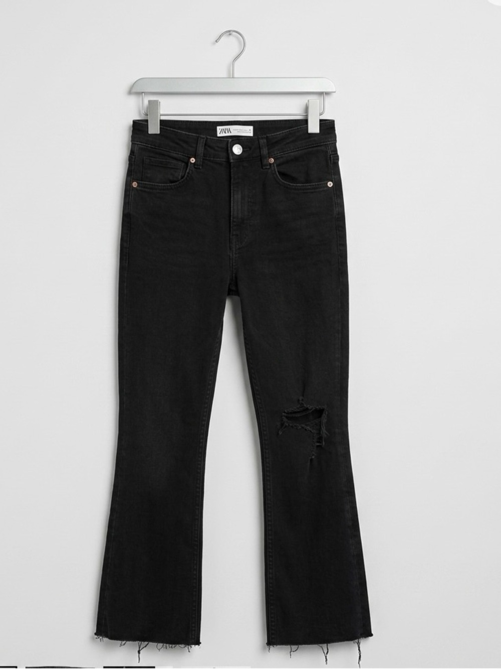 Zara Black High Rise Distressed Frayed Denim Jeans - size 8